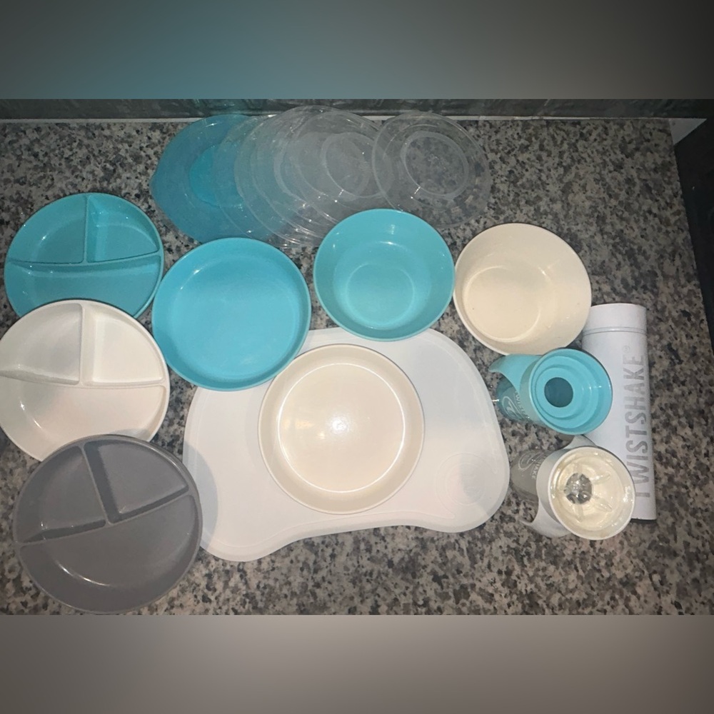 Twistshake baby tableware